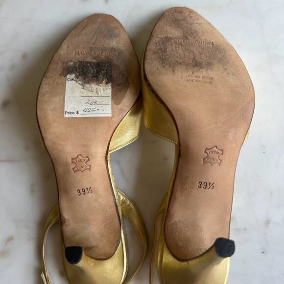 Vintage Manolo Blahnik Gold Slingback Heels - Picture 3 of 16
